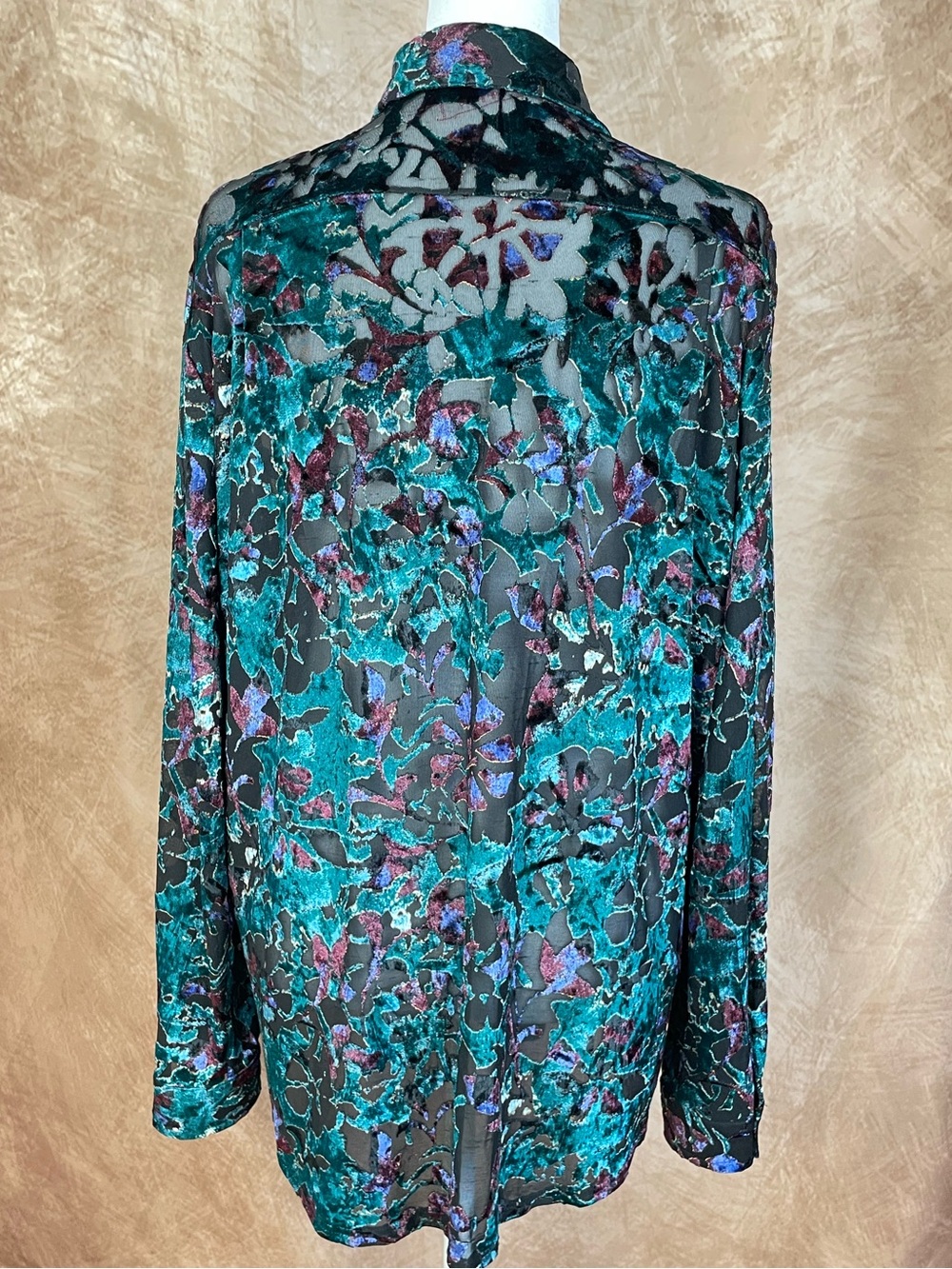 Emanuel Ungaro Week-End Burnout Floral Button-Up Blouse Shirt size 42/US Medium - Picture 4 of 14